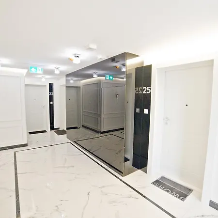 Grand Tartaczna Deluxe Apartment *
